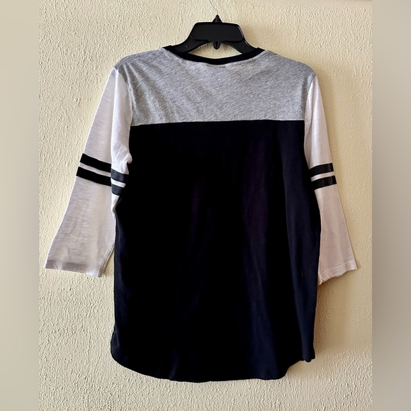 PINK Victoria's Secret 3/4 Sleeve Colorblock Top - Picture 2 of 5